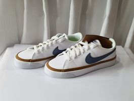 Gr. 36 - Nike Sneaker, Neu