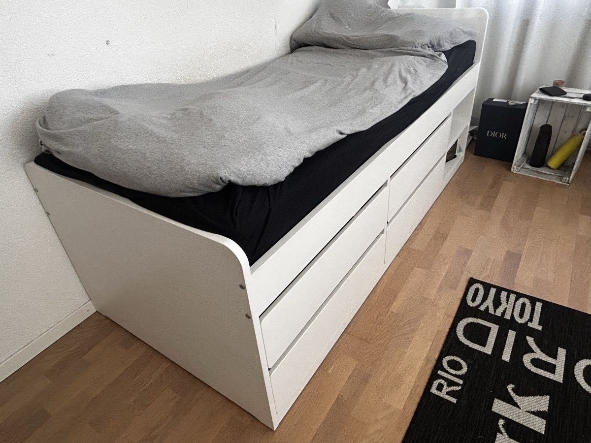 Ikea Letti: Jugendbett. 90/200 – Usato da Grenchen venduto da didgeritom