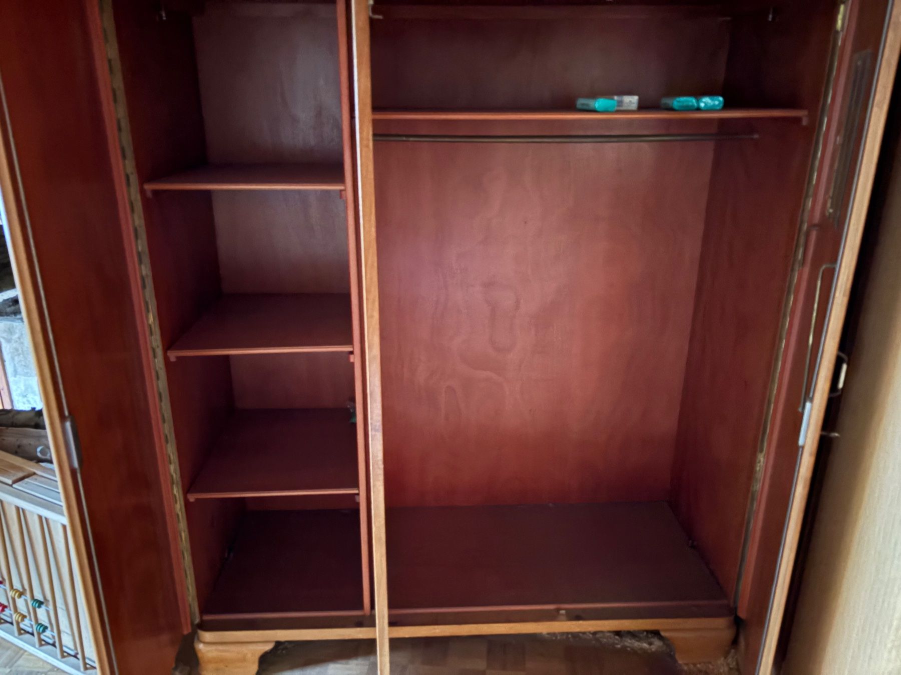 Armadi: Schrank 3-Türig – Usato da Schönholzerswilen venduto da friday-night 1