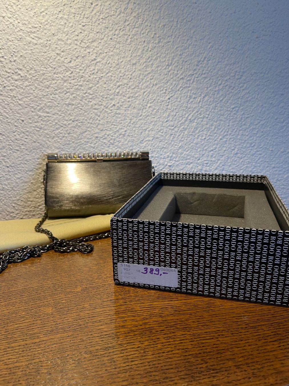 Borse da donna: RODO Vintage Metallic Schultertasche – Usato da Niederwil AG venduto da Allegra-9 2