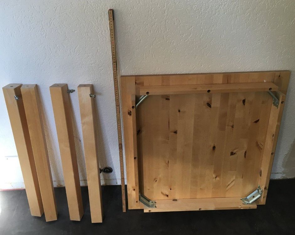 Quadratischer Tisch aus Holz von IKEA Kaufen auf Ricardo