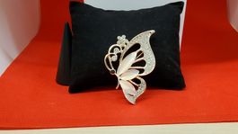 Schmetterlingsbrosche mit Strass und Perlmutt Optik