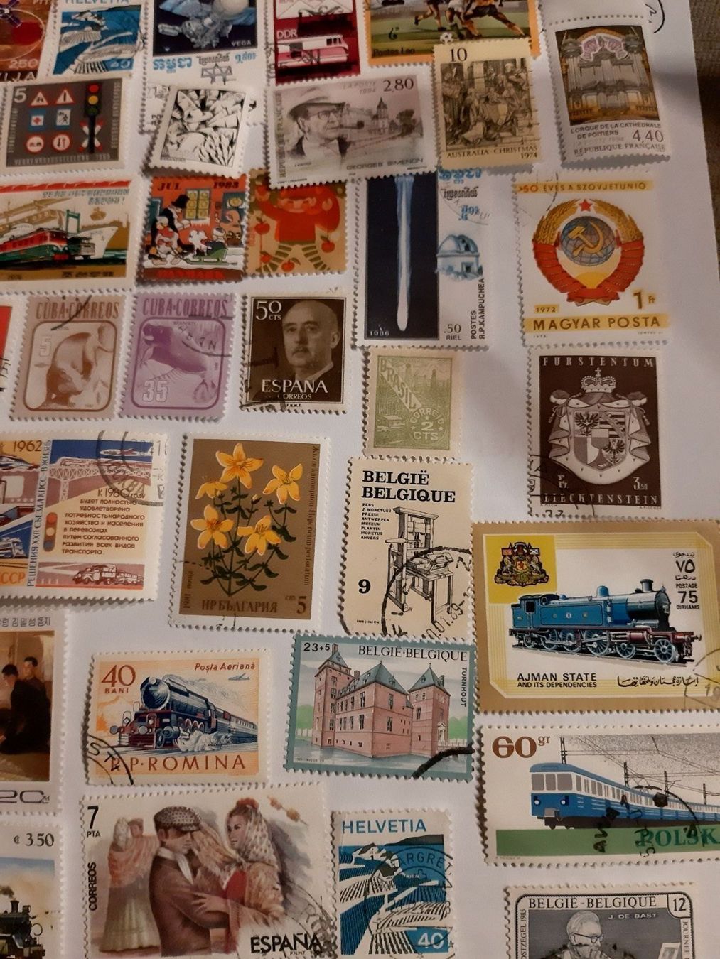 Tutti i francobolli: 46 timbres divers pays – Usato da Le locle venduto da juliensaran 5