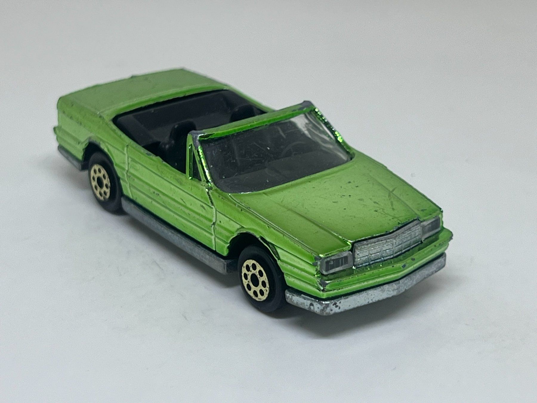 Majorette Modellini d'auto: Majorette Cadillac Allante #727 – Usato da Wildegg venduto da LaaBoutique