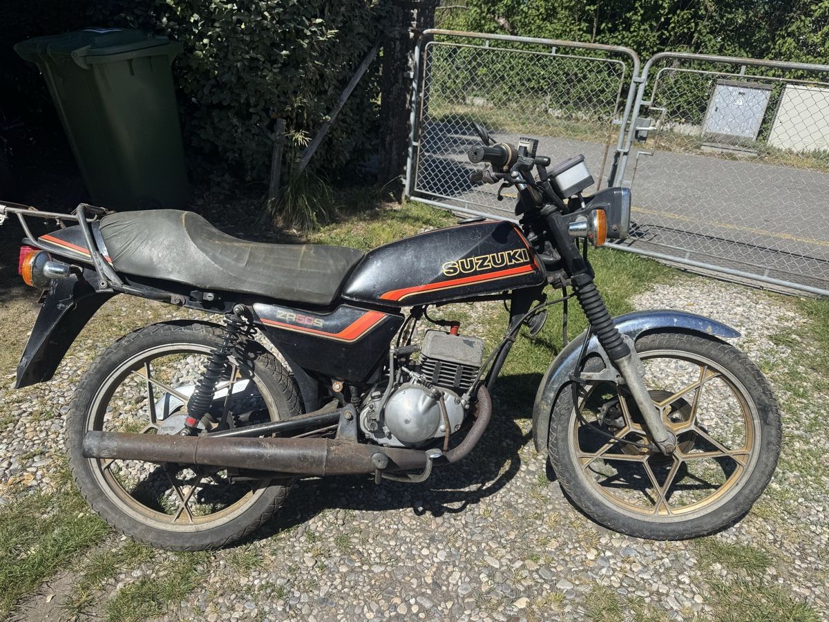 Suzuki Strada: Suzuki ZR 50 S – Usato da Yvonand venduto da Hondaaaaaaa