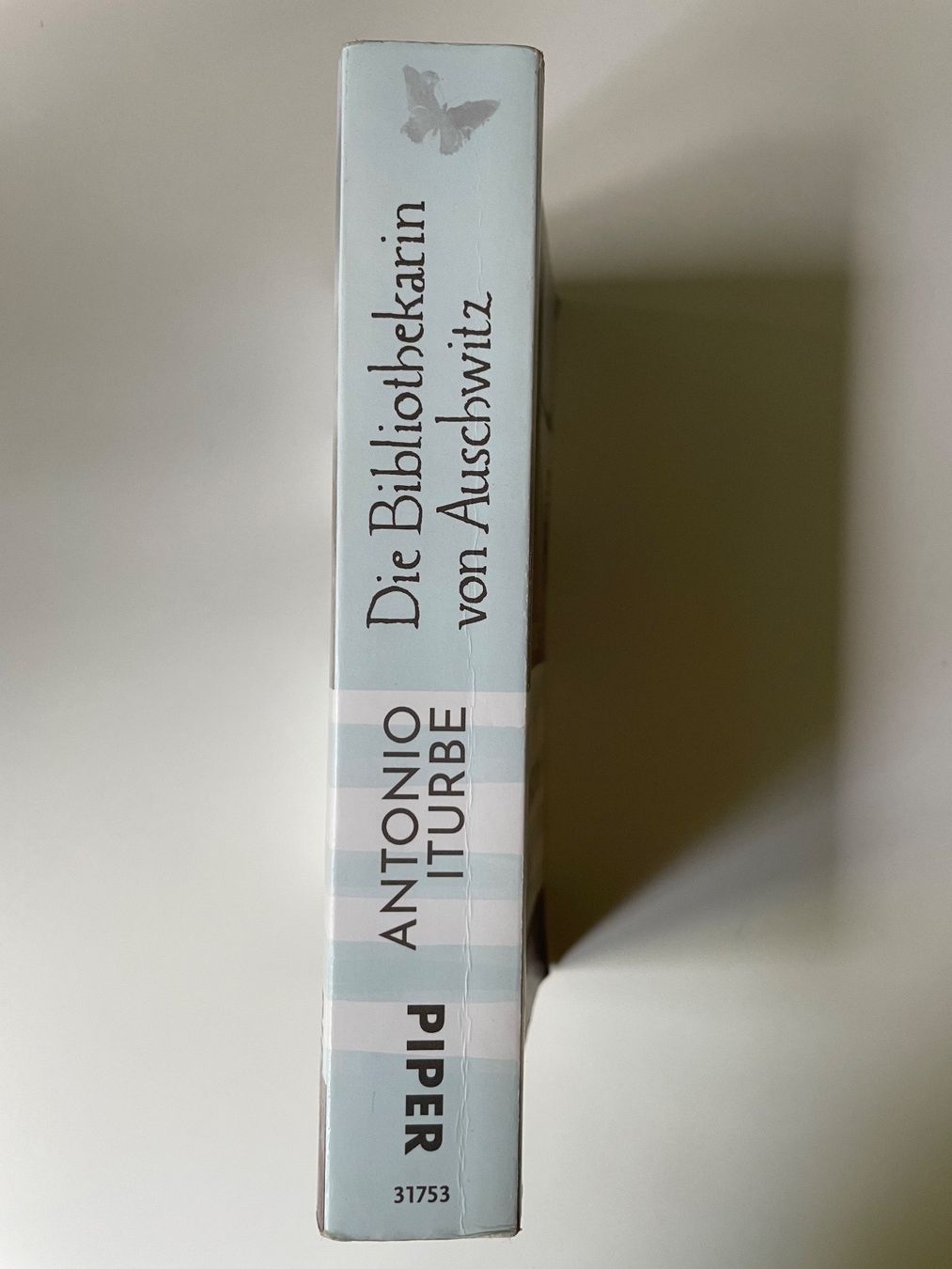 Bücher: Die Bibliothekarin von Auschwitz – Gebraucht aus Zürich von  2