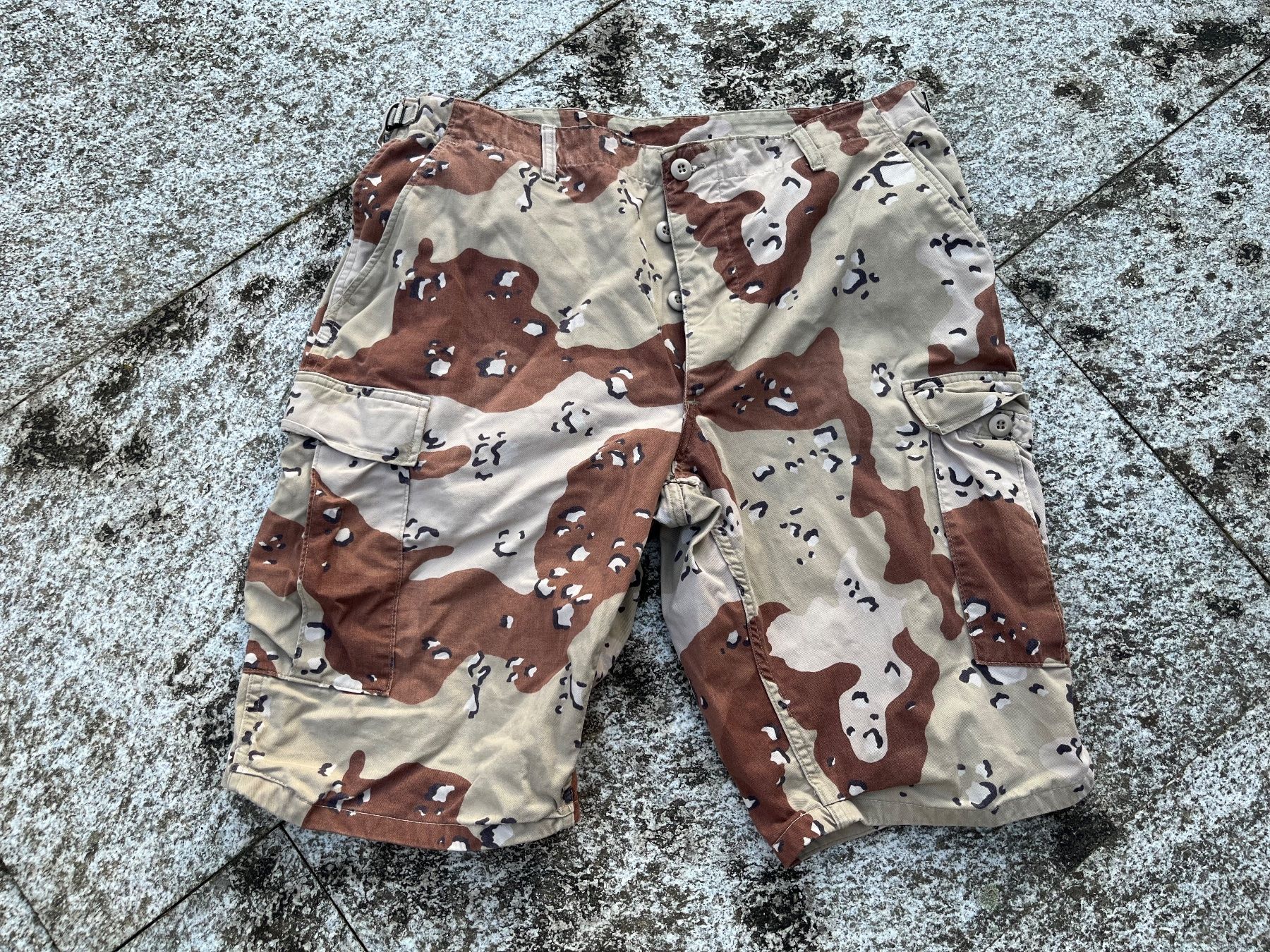 Pantaloni: Camo Shorts Chocolate Chip Vintage – Usato da Bottmingen venduto da Puffsack