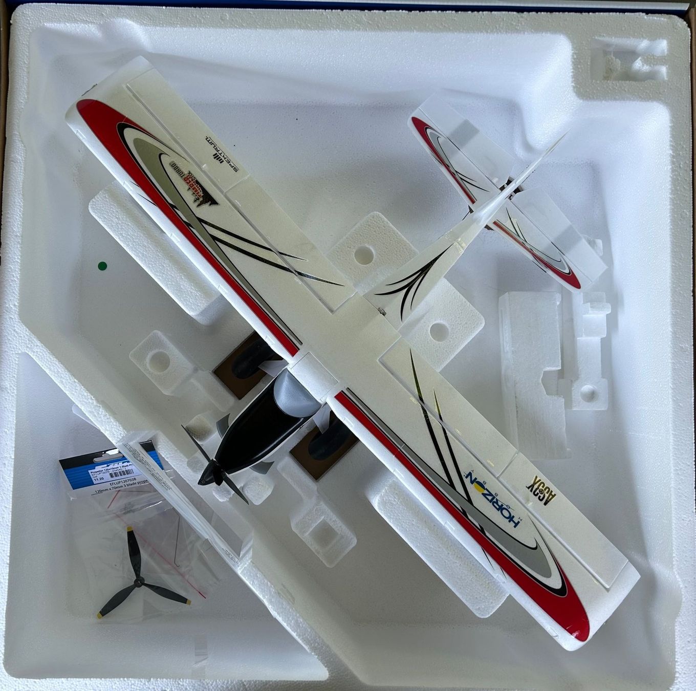 E-Flite RC Modellbau: E-flite Flugzeug UMX Turbo Timber BNF Basic Akku und Ladege. – Gebraucht aus Basel von  1