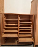 Schrank mit Schiebetür 