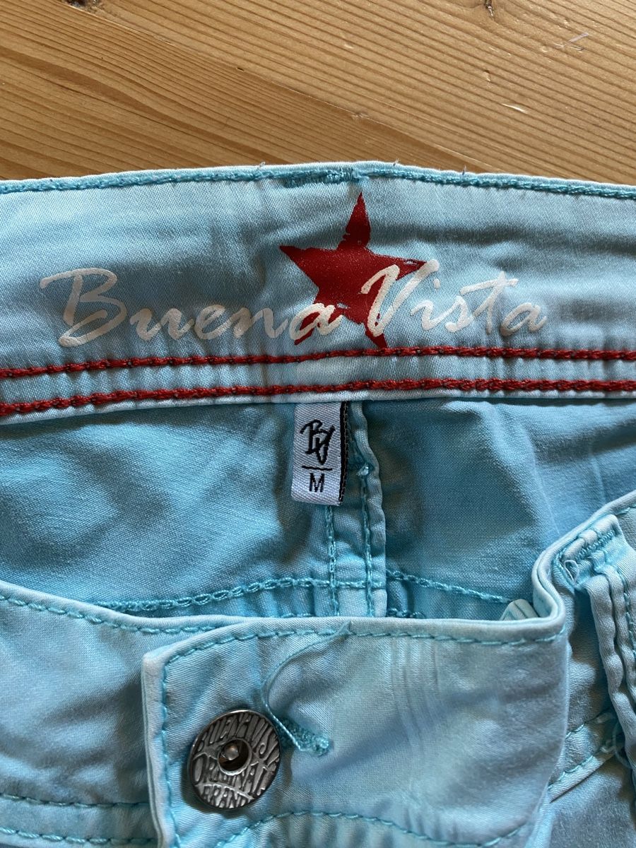 Buena Vista Jeans: Buena Vista kurze Hose hellblau – Gebraucht aus Bern von ha6_zm75 1