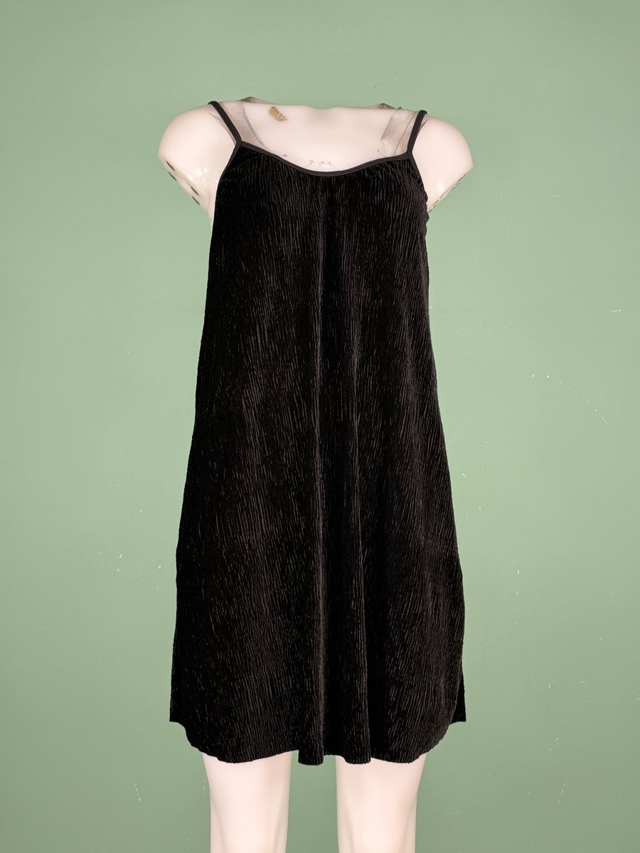 Urban Outfitters Vestiti: Urban schwarzes Kleid – Usato da Schlieren venduto da mor_v7yk