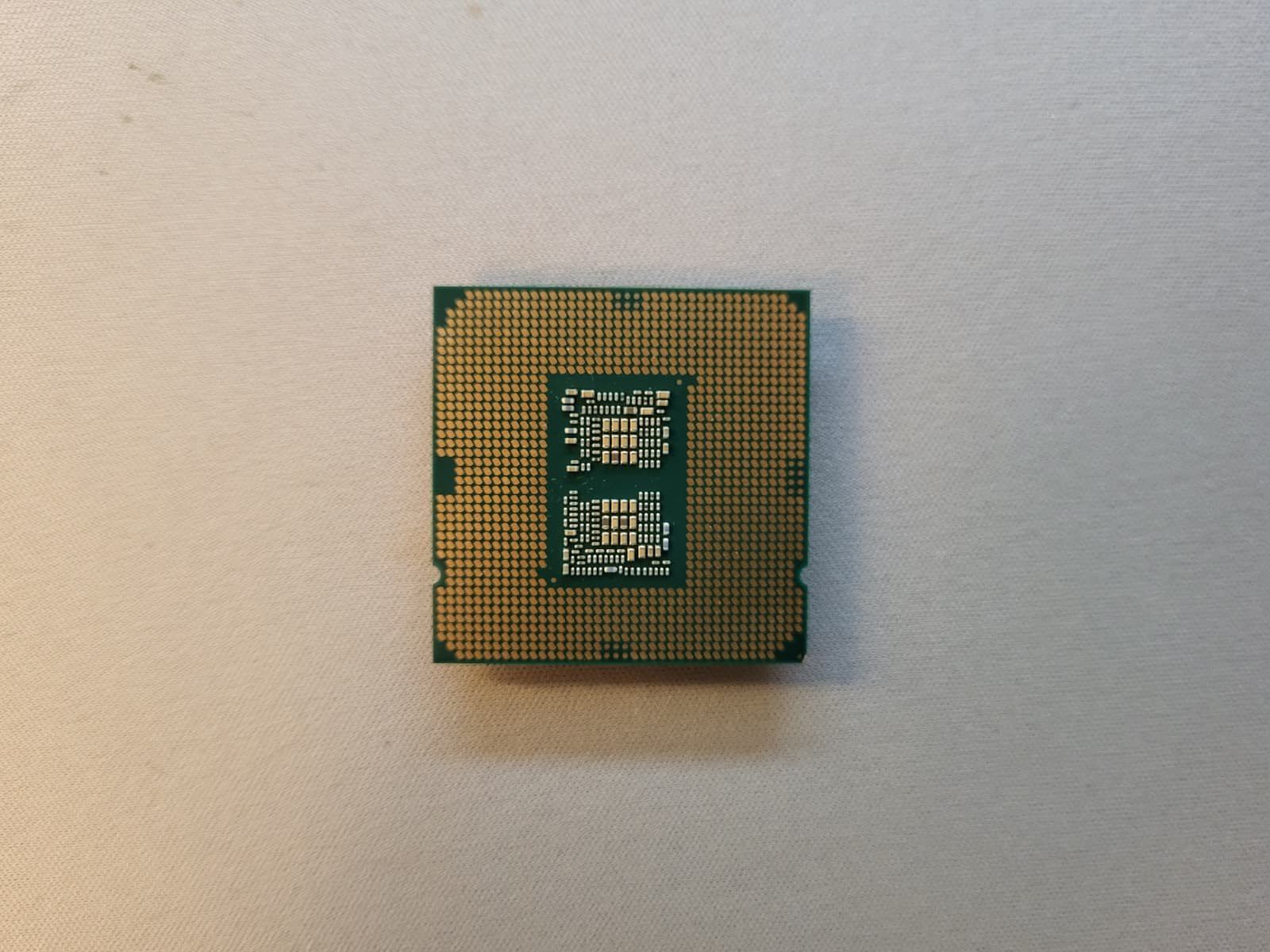Intel Componenti elettronici: Intel i9-10900K – Usato da Unterengstringen venduto da CyberCore 1