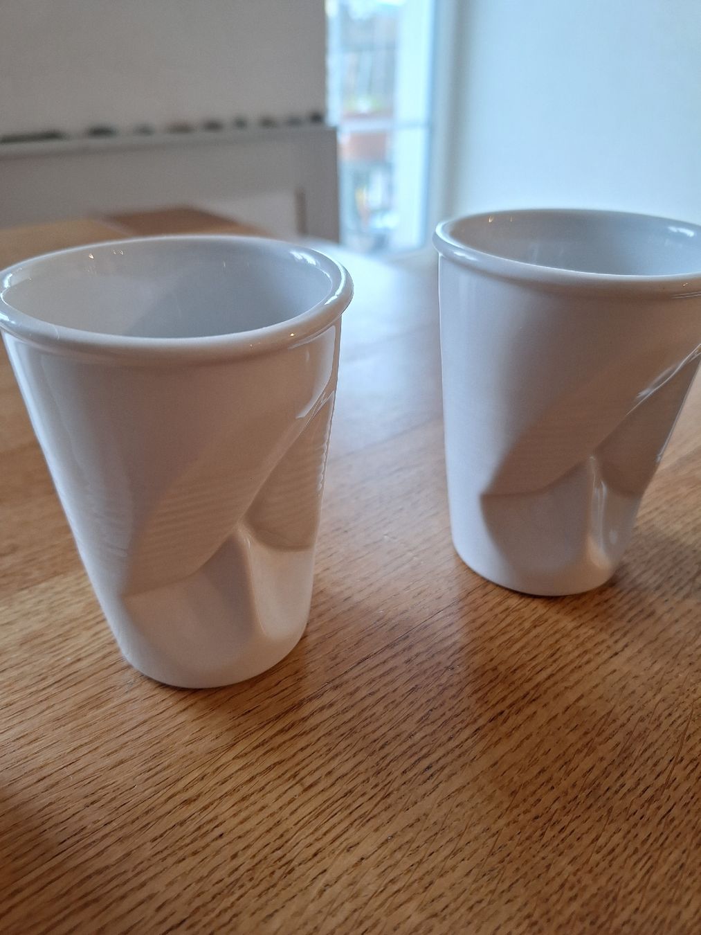 Tazze: Design-Highlight: 4 Keramikbecher mit Knitter-Effekt – Nuovo (secondo la descrizione) da Liestal venduto da EarlofLennox 1