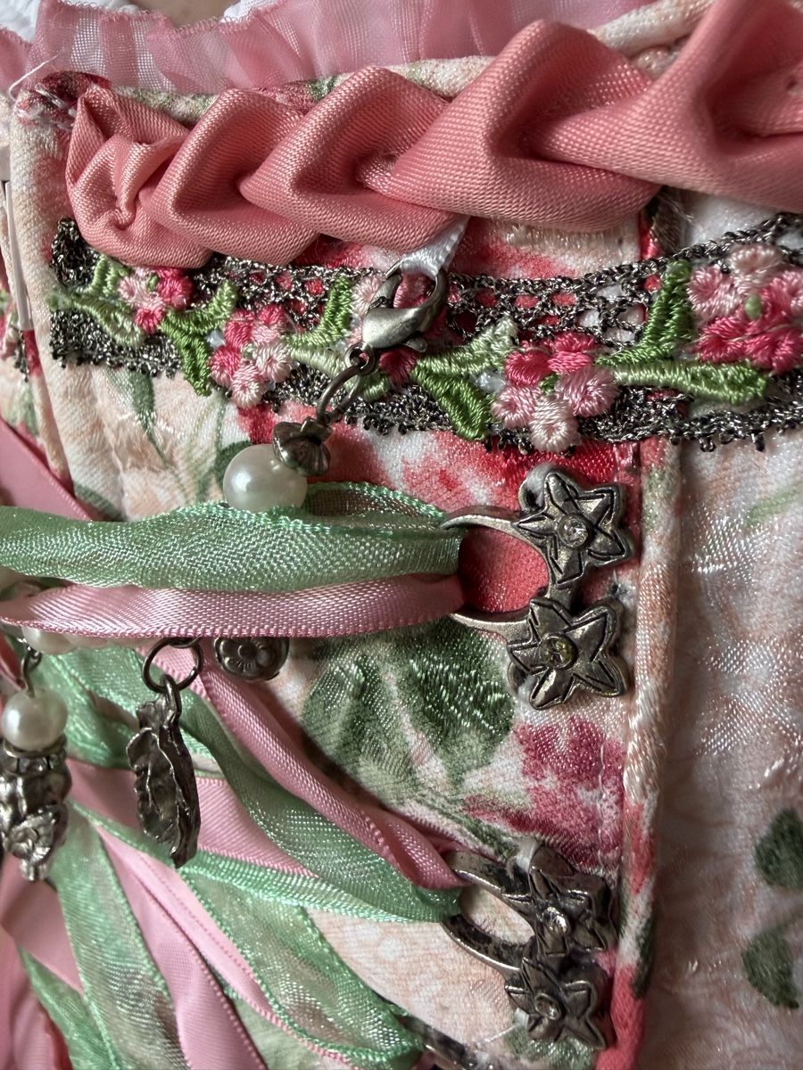 Kleider: Dirndl mit Blumenmuster von Stockerpoint - neuwertig – Neu (gemäss Beschreibung) aus Römerswil LU von mr-max11 5