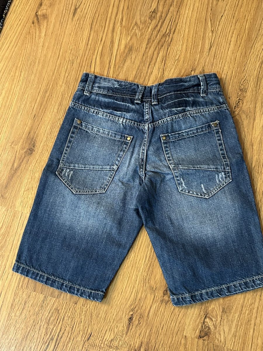 Jeans: BERSHKA Herren Shorts – Neu (gemäss Beschreibung) aus Frauenfeld von berk39 1