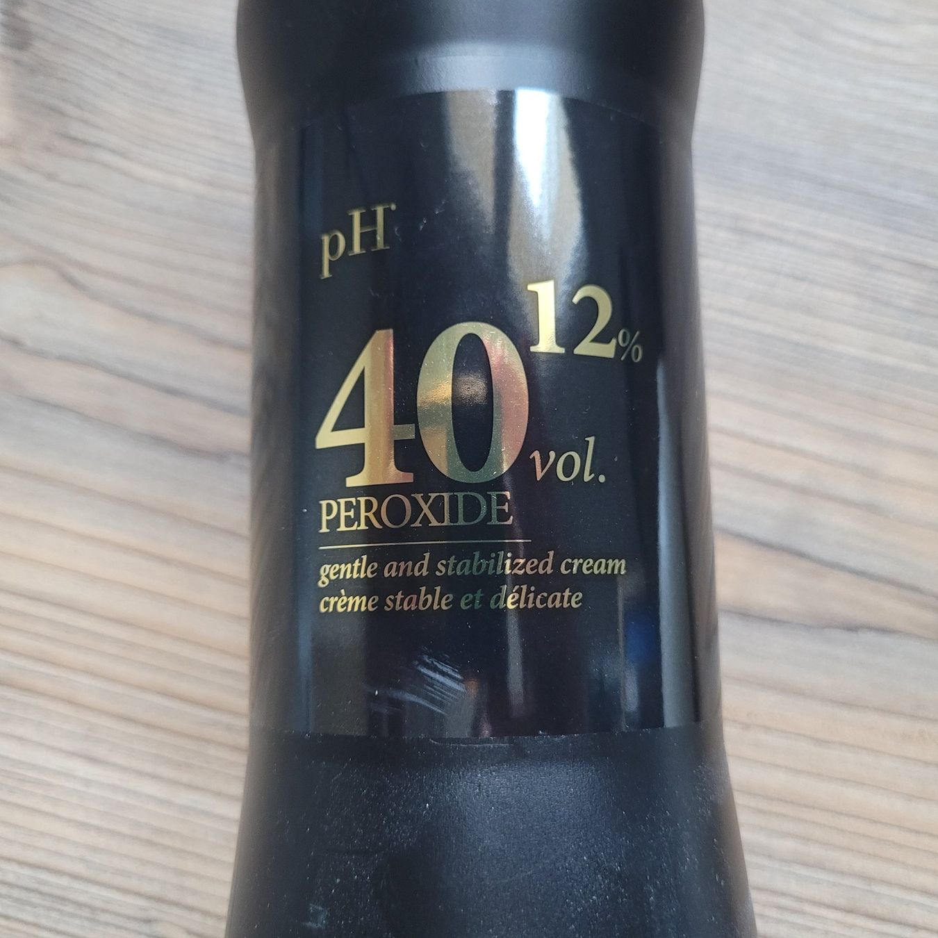 Tinte: Peroxyde Crème Stabilisé pH Laboratories Argan & Keratin 40v – Usato da Reconvilier venduto da itzlittlerabbit 1