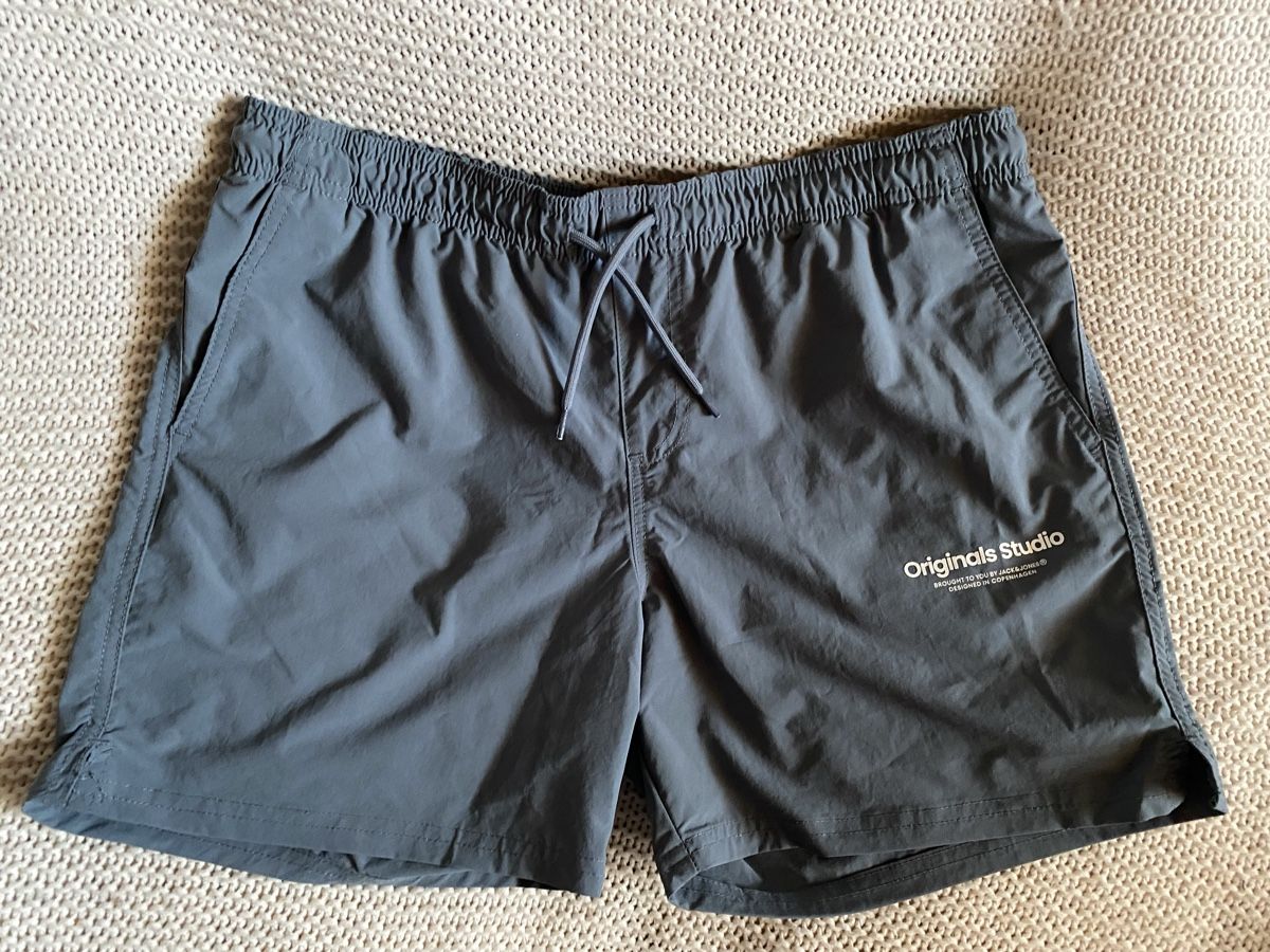 Costumi da bagno: Shorts Jack Jones gris taille S Neuve – Nuovo (secondo la descrizione) da Geneve venduto da Monthoux13