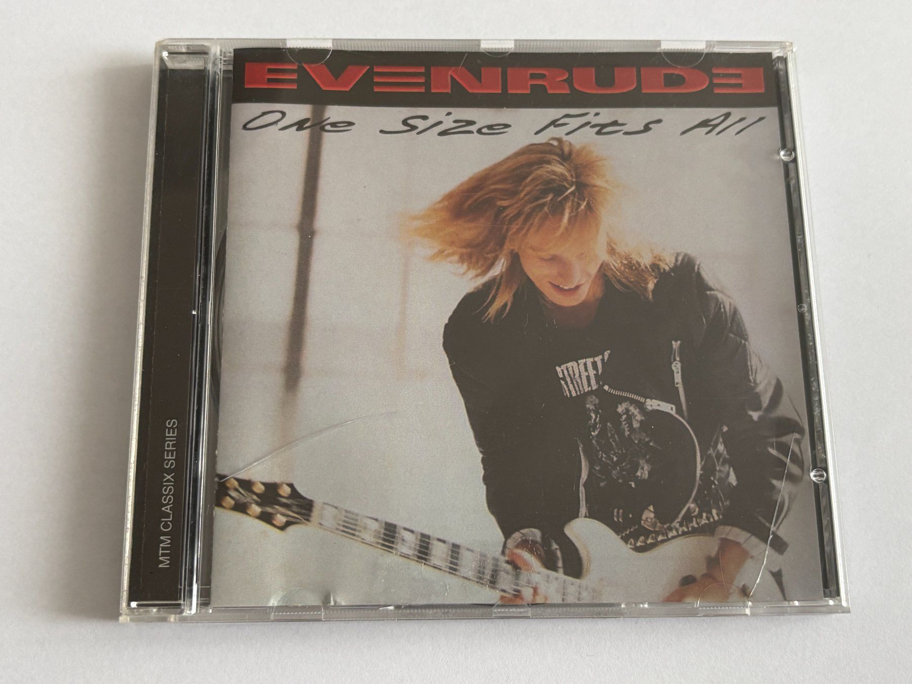 CD: EVENRUDE - One size fits all – Usato da Lohn-Ammannsegg venduto da Gladiator