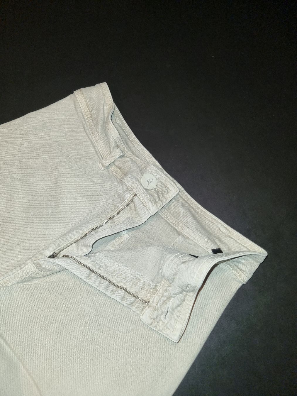 Hosen: Stoffhose beige  – Gebraucht aus Zürich von fbmu 2
