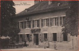 LA RIPPE Auberge de Commune, animée