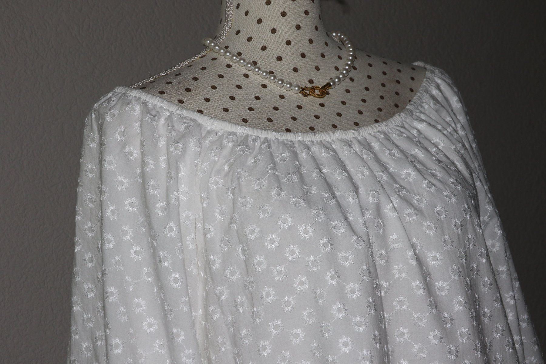 Calvin Klein Camicette: WUNDERSCHÖNE Bluse von CALVIN KLEIN Gr.M neu – Nuovo (secondo la descrizione) da Oberwil-Lieli venduto da Svetlana28 5