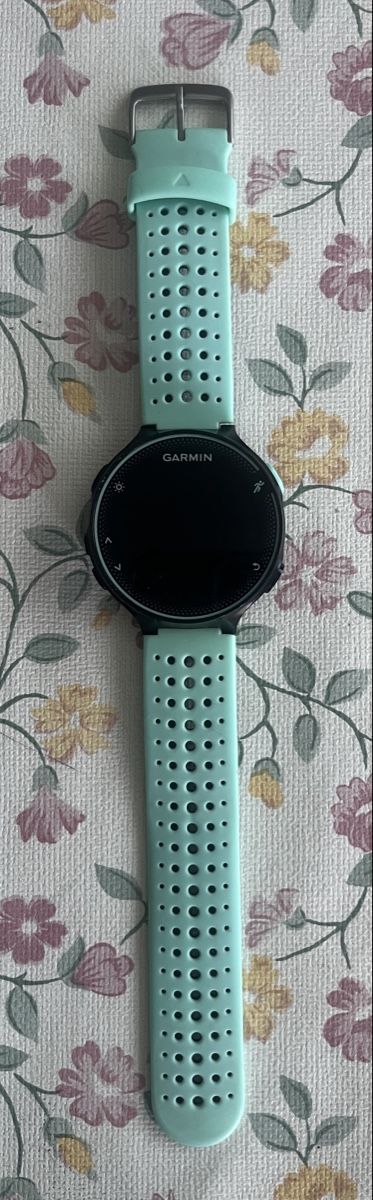 Garmin Uhren: Montre connectée Garmin Forerunner – Gebraucht aus Corpataux von leajsl