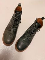 Schuhe von Ten Points