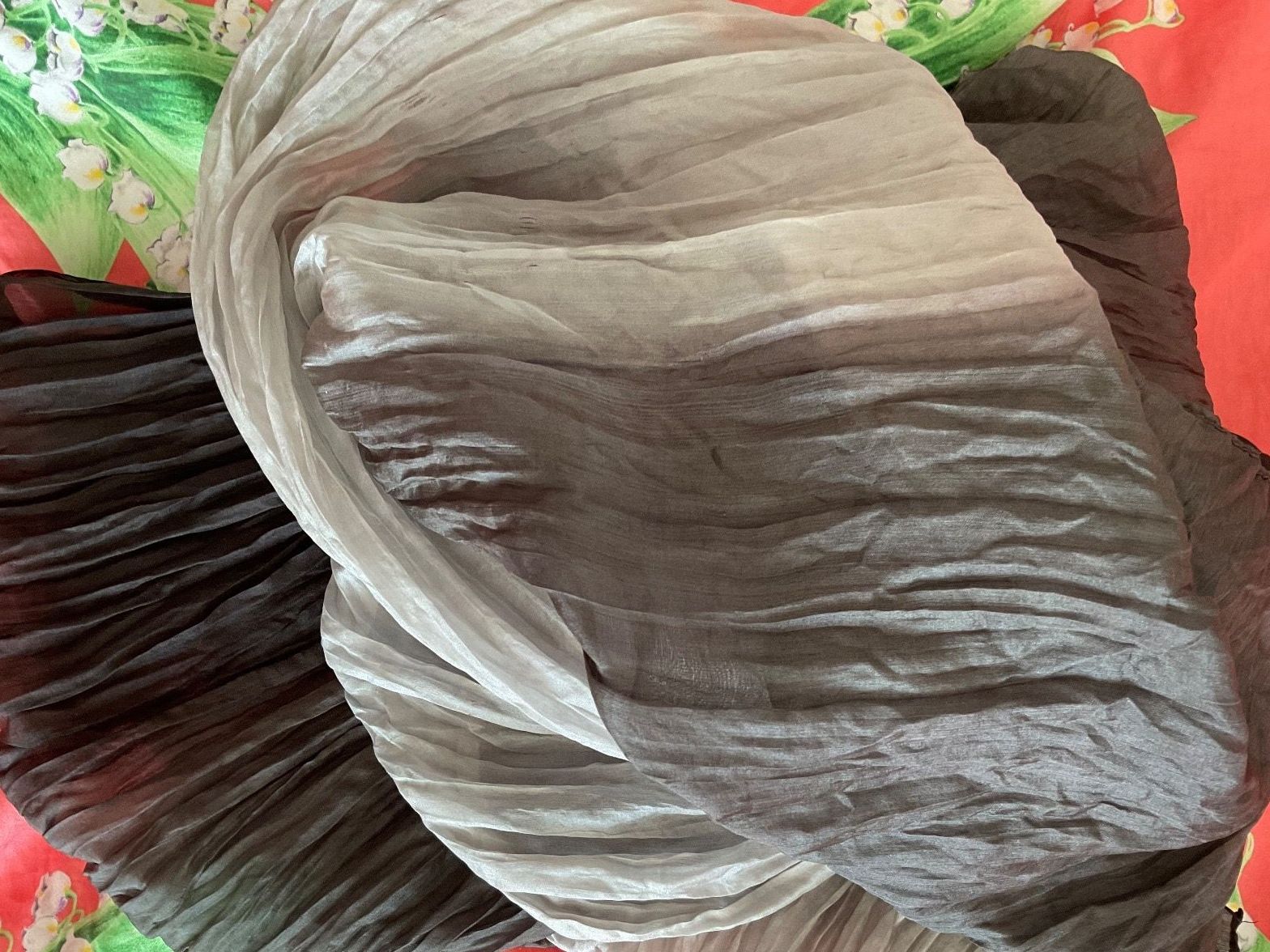 Foulards, Tücher & Schals: Grosser Sommerschal aus Seide – Gebraucht aus Urdorf von alda02