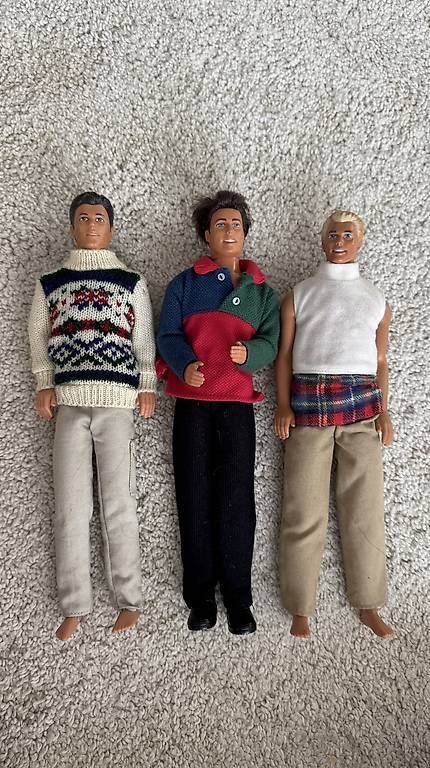 Bambole: Div. Barbies & Ken aus den 200er – Usato da Steinhausen venduto da inmumi 3