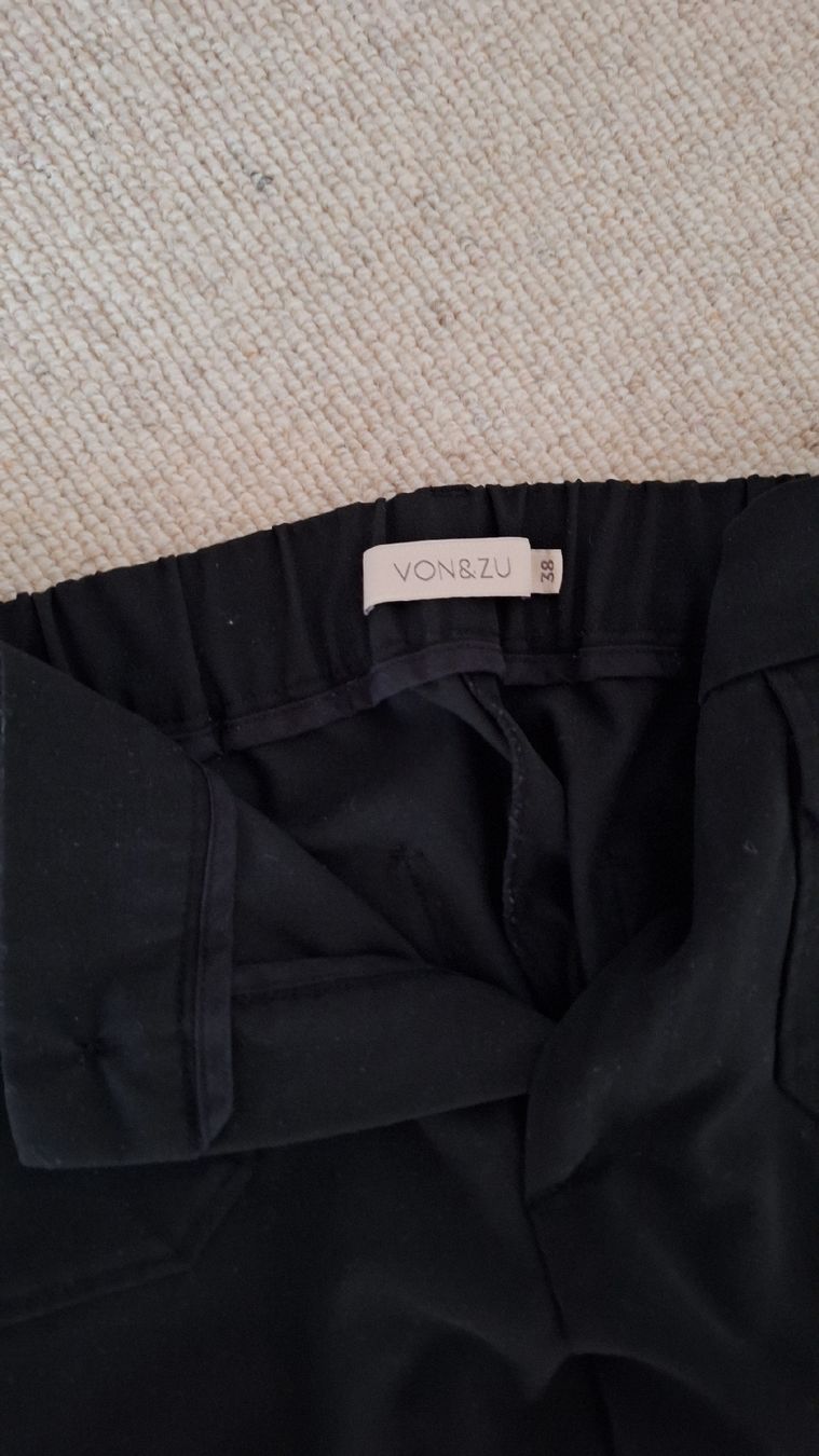 Lotti di vestiti: Damen Strickjacken und Hose  Bluse Madelein – Usato da werdenberg venduto da Nsmilles 2