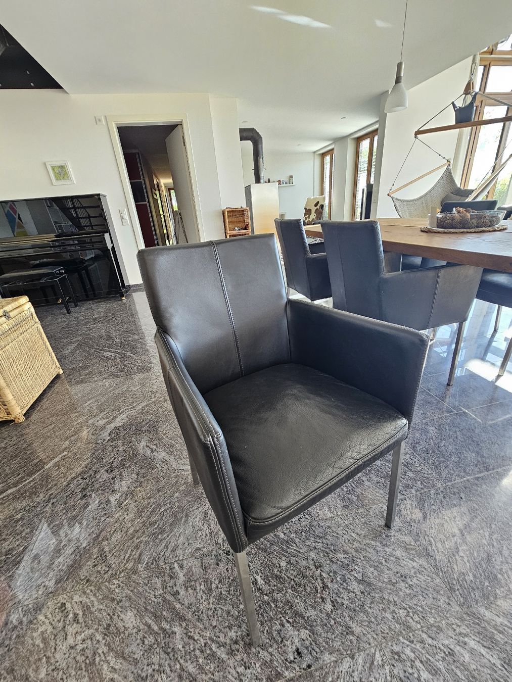 Interio Chaises: 6 Esszimmerstühle Kunstleder – D'occasion à Hosenruck par Toggi4 2