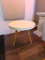 Skandinavischer Beistelltisch, weiss/Holz, Top Zustand. 51