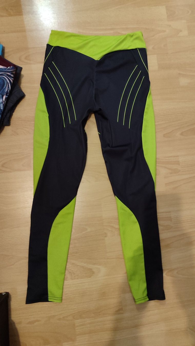 H&M Pantaloni: Sporthose Gr. M Set: 5 Stk. – Nuovo (secondo la descrizione) da Zürich venduto da nic_xm7s 7