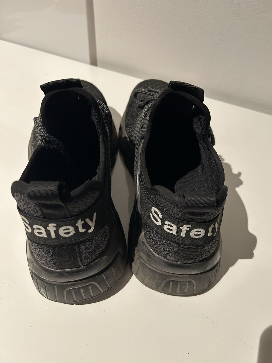 Chaussures femmes: Sicherheitsschuhe – D'occasion à Aeschlen ob Gunten par Maensch 2