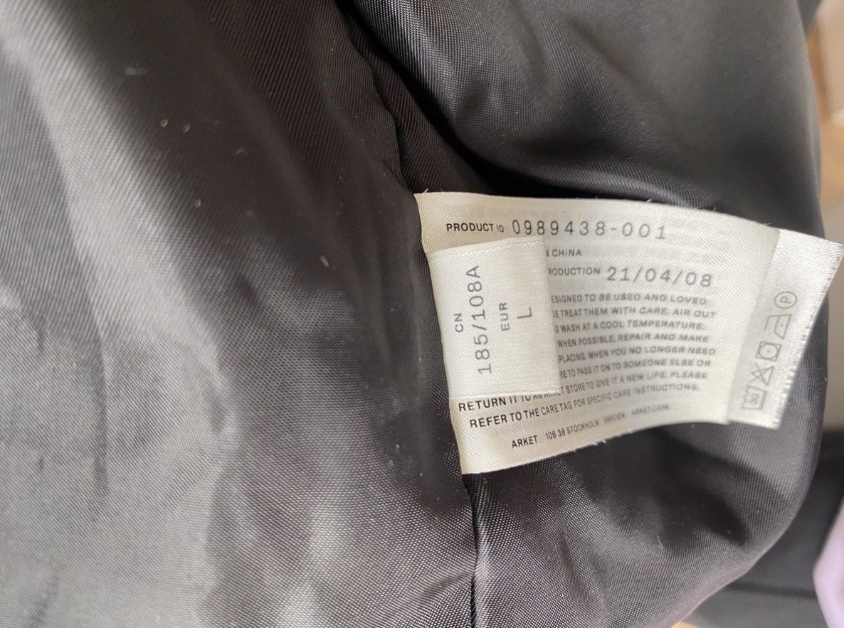 Arket Jacken: Veste polaire noire Arket, taille L – Gebraucht aus Bulle von nathydaenzer 4
