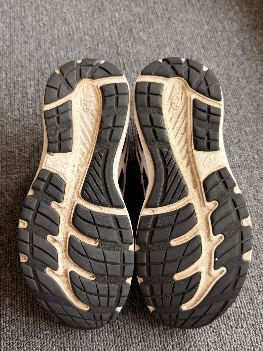 Asics Scarpe da uomo: Asics Gel-Windhawk 4, Taille 36  – Usato da Bulle venduto da LeMoleson 5
