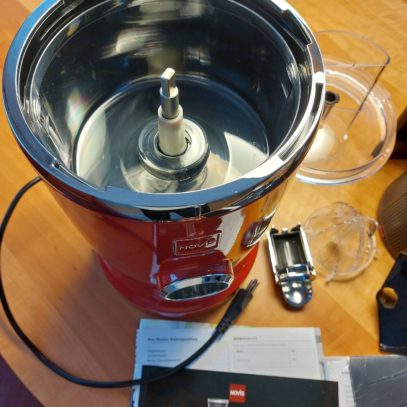 Novis Elettrodomestici da cucina: Novis Vita Juicer Entsafter – Nuovo (secondo la descrizione) da St. Gallen venduto da ostschweiz123 4
