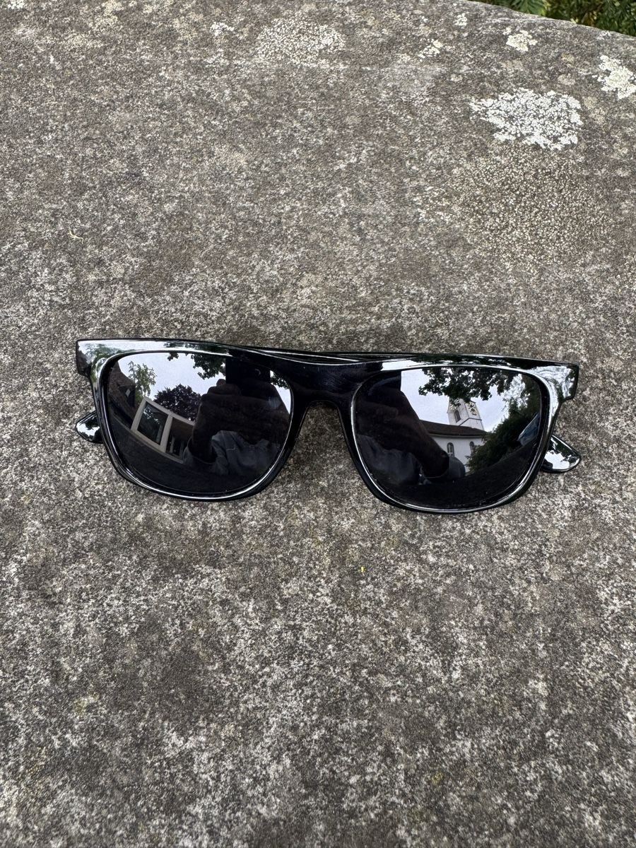 H&M Occhiali & Lenti: H&M Cat Eye Sunglasses Black Vintage – Usato da Effretikon venduto da rus_2l2p