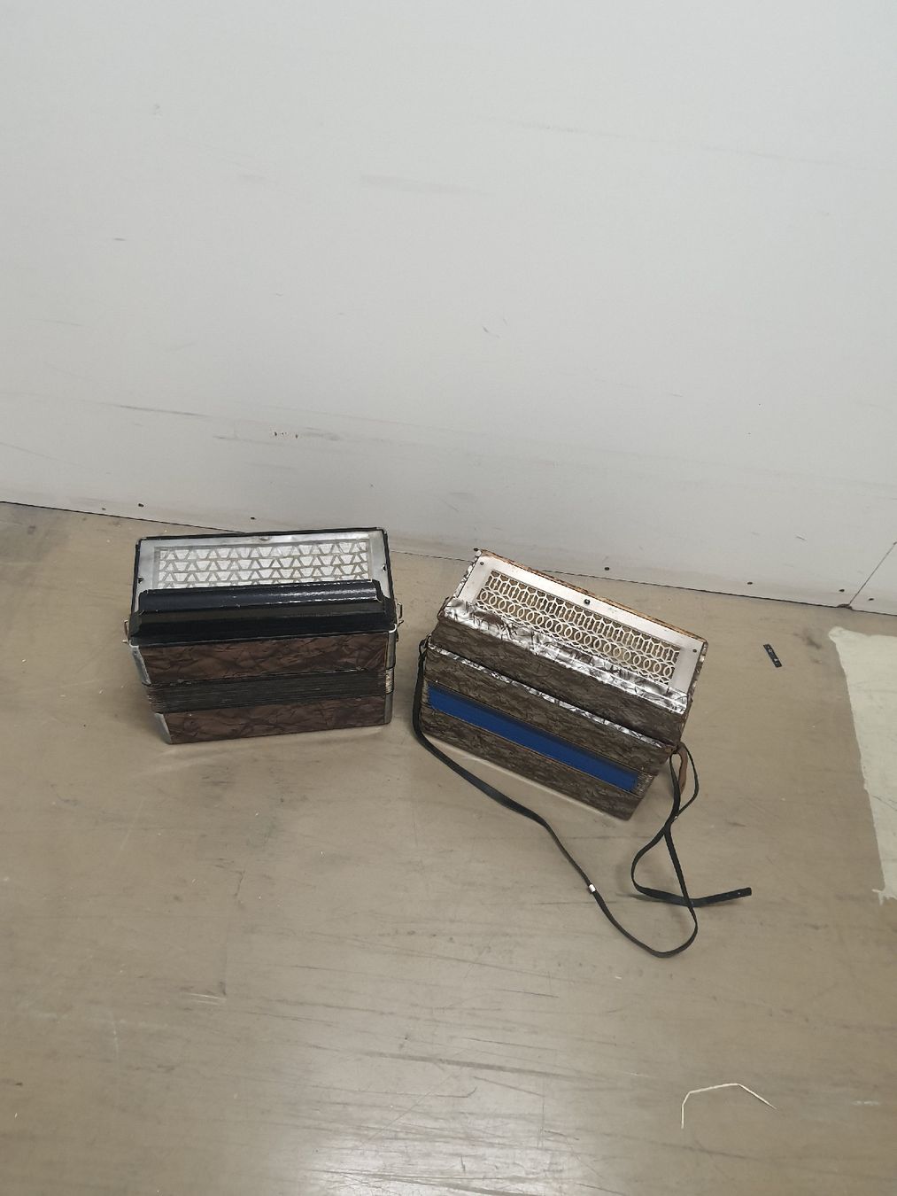 Hohner Strumenti musicali: 2 accordéons hohner diatonique 8 basses – Usato da Pont-de-la-Morge venduto da Mirabelle0 6