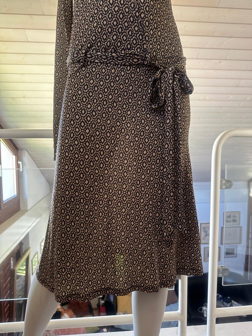 Vestiti: Kleid von LIST, Italy – Usato da Neuhausen venduto da Lechasseur 4