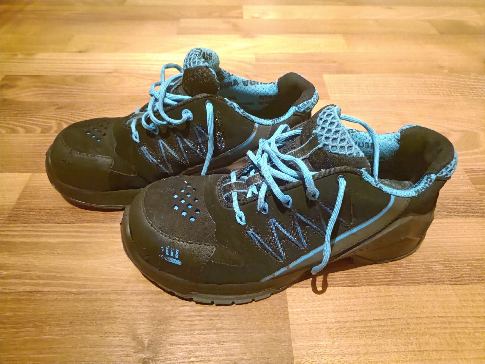 Scarpe da uomo: Steitz Secura Sicherheitsschuhe, Schwarz S1 – Nuovo (secondo la descrizione) da Leissigen venduto da Gertsch_ 1