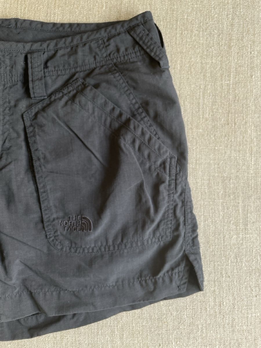 North Face Pantaloni: Shorts Damen North Face Gr. S – Usato da Zürich venduto da Nhpp 1