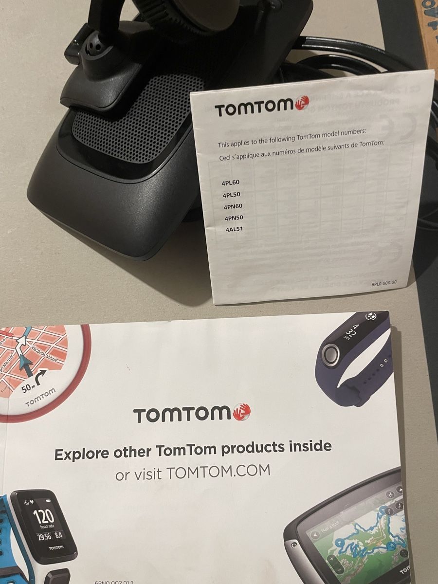 Tomtom Navigationsgeräte: TomTom Navigationsgerat mit Halterung und Ladekabel – Gebraucht aus Zollikofen von zollo2 1