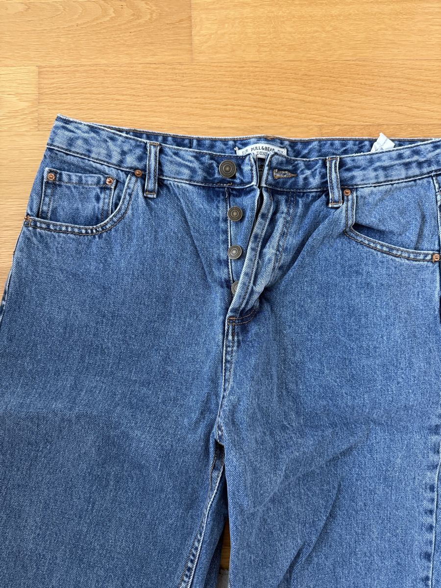 Pull&Bear Jeans: Pull&Bear Jeans, Mom Jeans, Grösse 38, Top Zustand! – Nuovo (secondo la descrizione) da Lenzburg venduto da car_pzg8