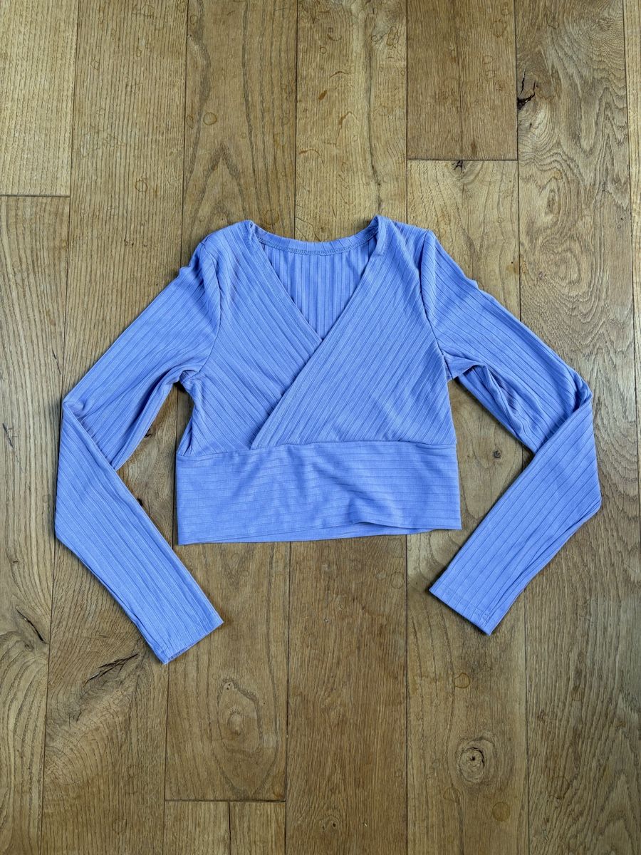 Shein Top: Trendiges Langarm-Crop-Top in Grösse S – Usato da Frauenfeld venduto da lin_77m9