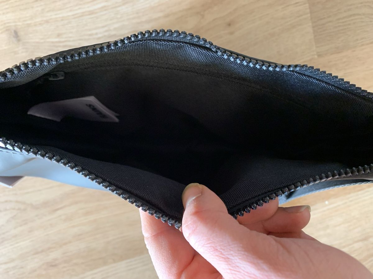 Rains Borse: Sac banane noir Rains – Nuovo e nell'imballaggio originale da Genève venduto da vic_s9c5 3