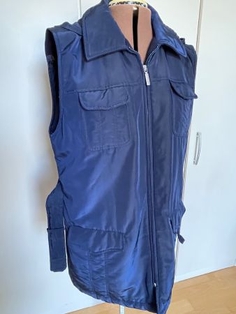 MARELLA SPORT dunkelblaues Wintergilet mit Kapuze, Gr. 42
