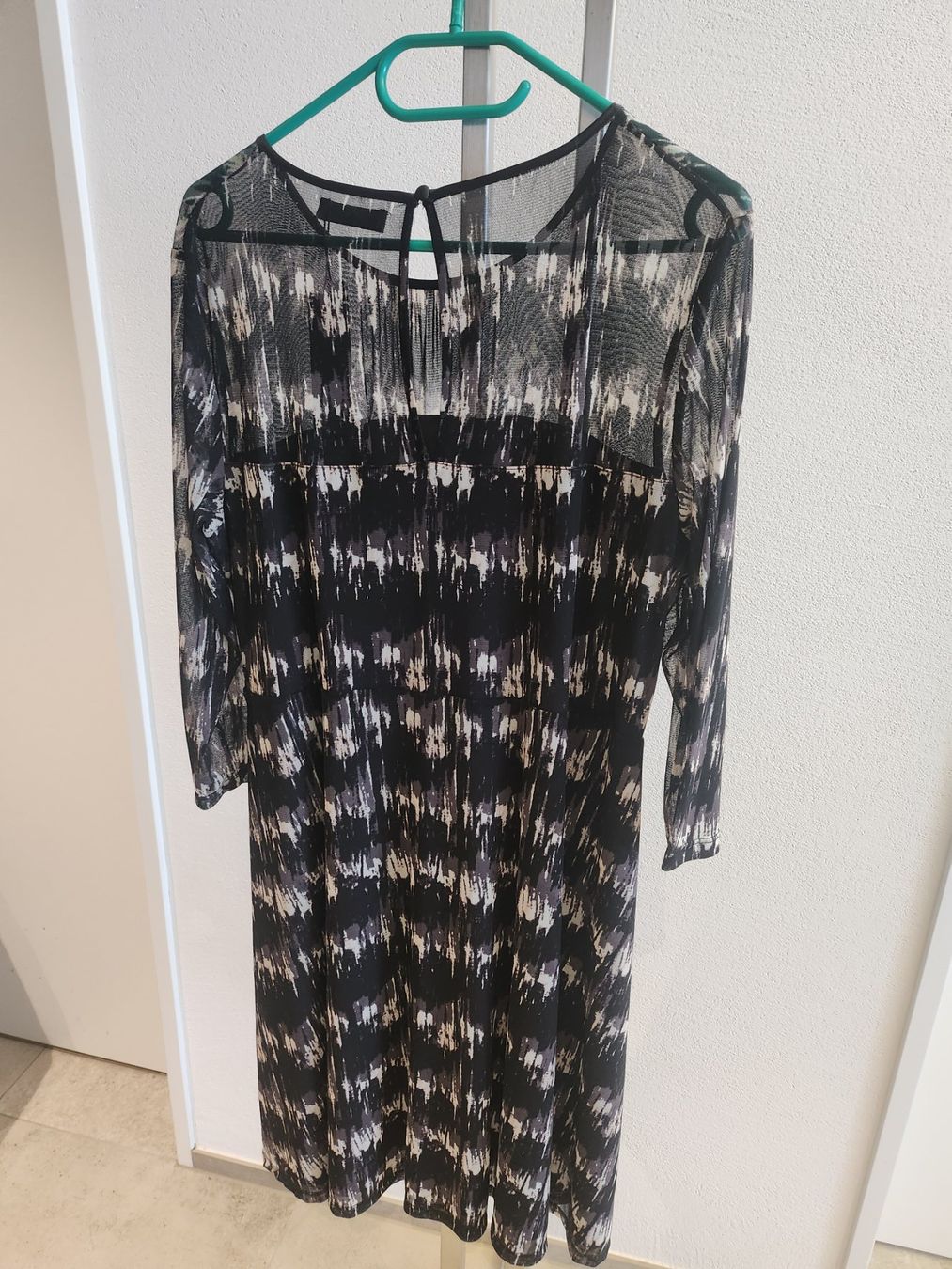 S.Oliver Kleider: Elegantes Kleid, S.Oliver, Grösse 46 – Neu und originalverpackt aus Huttwil von Lakeshore161