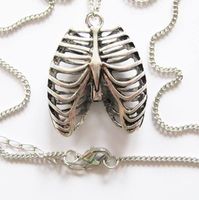 Gothic Halskette Rib Cage Rippen Torso