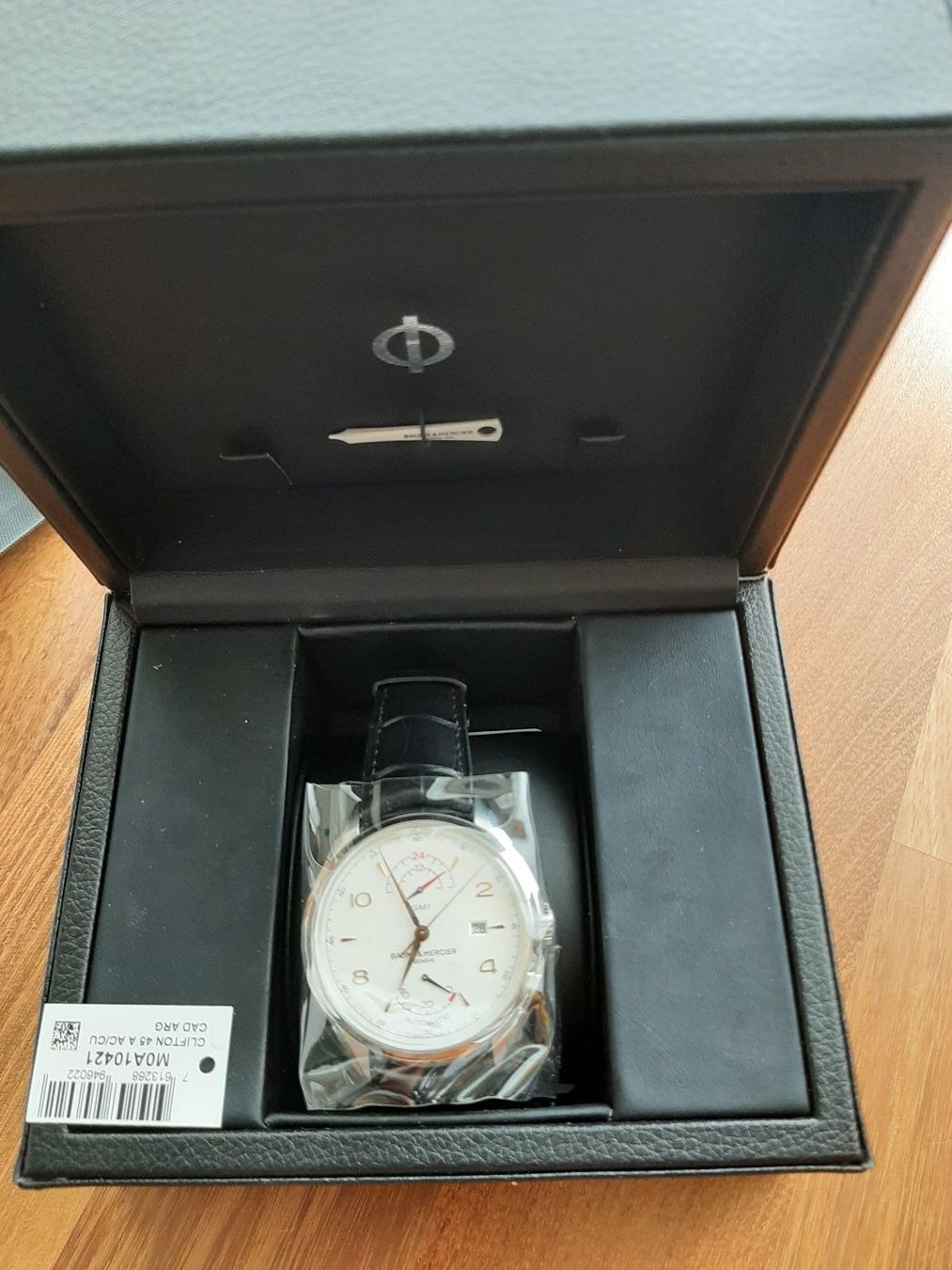 Baume & Mercier Orologi: Baume & Mercier Clifton GMT White – Nuovo e nell'imballaggio originale da Henau venduto da reini06 1